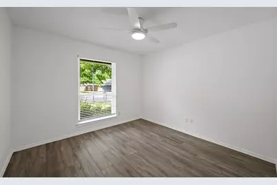 2407 Cranberry Lane, Euless, TX 76039 - Photo 23