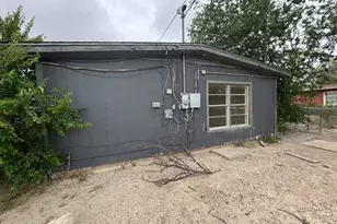 346 Marshall Smith Dr, Del Rio, TX 78840 - Photo 23