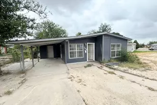 346 Marshall Smith Dr, Del Rio, TX 78840 - Photo 3