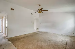 5745 Springtide Dr, Fort Worth, TX 76135 - Photo 5