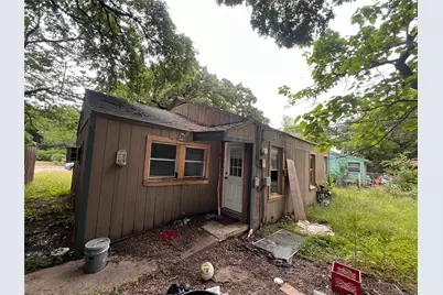 2925 Oakwood Street, Haltom City, TX 76117 - Photo 3