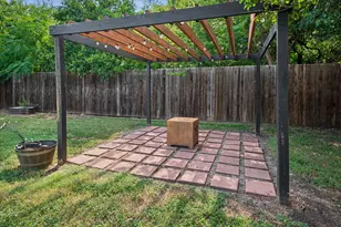 10353 Newcombe Dr, Dallas, TX 75228 - Photo 27