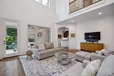 6520 Sondra Drive, Dallas, TX 75214 - Photo 9