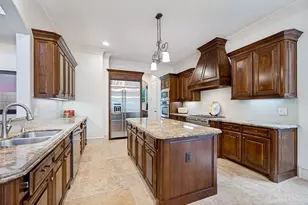 6520 Sondra Dr, Dallas, TX 75214 - Photo 11