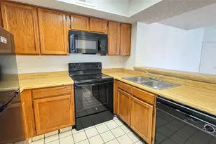 9811 Walnut St, Dallas, TX 75243 - Photo 7