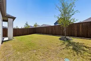 422 Holly Rd, Little Elm, TX 75068 - Photo 31