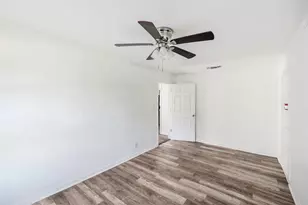1130 W Day St, Denison, TX 75020 - Photo 11