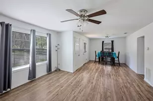 1130 W Day St, Denison, TX 75020 - Photo 3