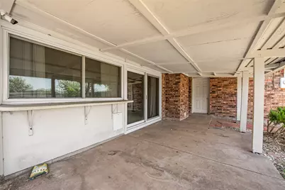 8515 Baumgarten Drive, Dallas, TX 75228 - Photo 19