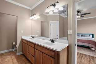 1301 Hyde Park Blvd, Cleburne, TX 76033 - Photo 17