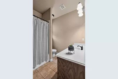 1301 Hyde Park Boulevard, Cleburne, TX 76033 - Photo 23