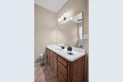 1301 Hyde Park Boulevard, Cleburne, TX 76033 - Photo 29