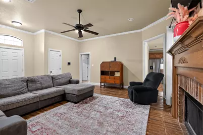 1301 Hyde Park Boulevard, Cleburne, TX 76033 - Photo 13