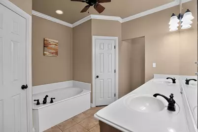 1301 Hyde Park Boulevard, Cleburne, TX 76033 - Photo 27