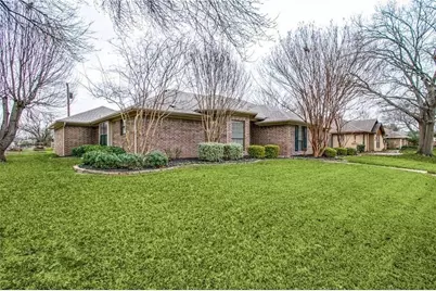 249 Simmons Drive, Coppell, TX 75019 - Photo 3