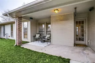 249 Simmons Dr, Coppell, TX 75019 - Photo 5
