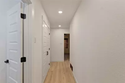 835 Glen Arbor Drive, Dallas, TX 75241 - Photo 17