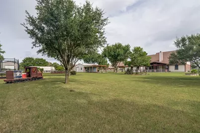 6630 Meadow Ridge Circle, Nevada, TX 75173 - Photo 23