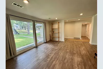 211 Mill Creek Drive, Arlington, TX 76010 - Photo 3