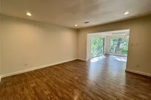 211 Mill Creek Dr, Arlington, TX 76010 - Photo 29