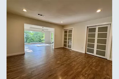 211 Mill Creek Drive, Arlington, TX 76010 - Photo 21