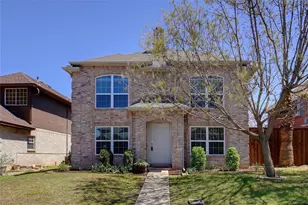 1703 Creekpoint Dr, Lewisville, TX 75067 - Photo 1