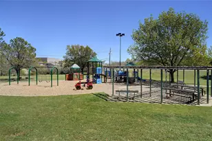 1703 Creekpoint Dr, Lewisville, TX 75067 - Photo 29