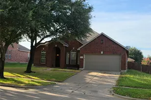 1743 Summerwood Ln, Cedar Hill, TX 75104 - Photo 1