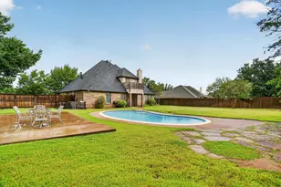 813 Cardinal Ridge Rd, Burleson, TX 76028 - Photo 31