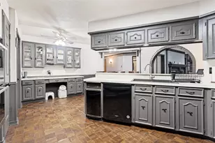 3217 Colonel Cir, Garland, TX 75043 - Photo 11