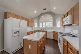 4809 Buckskin Dr, Fort Worth, TX 76137 - Photo 7