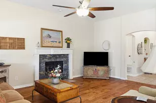 4601 Carlton Dr, Garland, TX 75043 - Photo 9