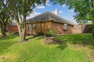4601 Carlton Dr, Garland, TX 75043 - Photo 3