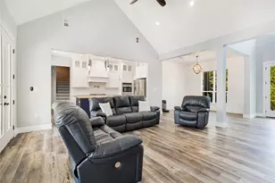 303 Cates Rd, Van Alstyne, TX 75495 - Photo 7