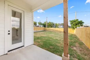 2120 NW 21st St, Fort Worth, TX 76164 - Photo 29