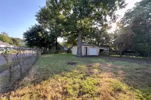 3831 Wilder St, Dallas, TX 75215 - Photo 11