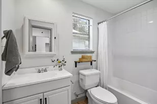 5631 Victor St, Dallas, TX 75214 - Photo 17
