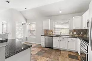 6721 Misty Hollow Dr, Plano, TX 75024 - Photo 7