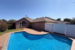 713 Lake Bluff Dr, Flower Mound, TX 75028 - Photo 5
