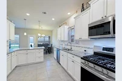 9809 Timberwolf Lane, McKinney, TX 75071 - Photo 5