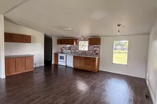 2517 Willow Oak Ln, Burleson, TX 76028 - Photo 3
