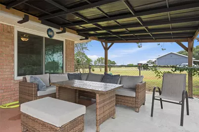 180 Bend Of The Bosque Road, China Spring, TX 76633 - Photo 11