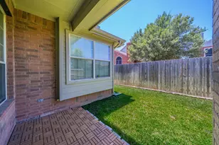 1717 Lake Eden Dr, Euless, TX 76039 - Photo 23