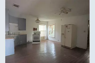 802 Gardner Drive, Palestine, TX 75803 - Photo 13