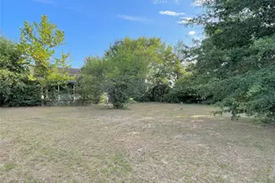 802 Gardner Dr, Palestine, TX 75803 - Photo 5