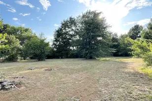 802 Gardner Dr, Palestine, TX 75803 - Photo 5
