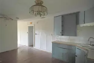 802 Gardner Dr, Palestine, TX 75803 - Photo 15
