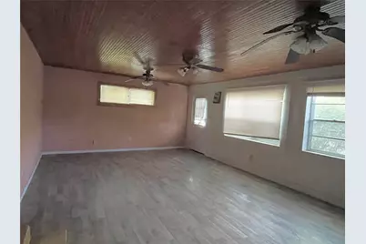 802 Gardner Drive, Palestine, TX 75803 - Photo 21