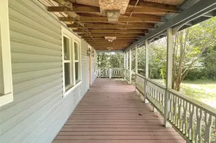802 Gardner Dr, Palestine, TX 75803 - Photo 7