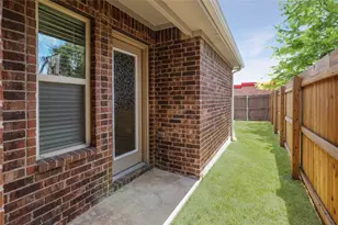 300 Black Bear Dr, McKinney, TX 75071 - Photo 3